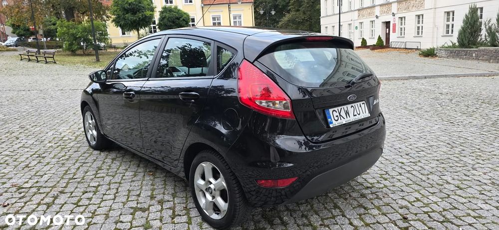 Ford Fiesta 1.25 Trend - 11