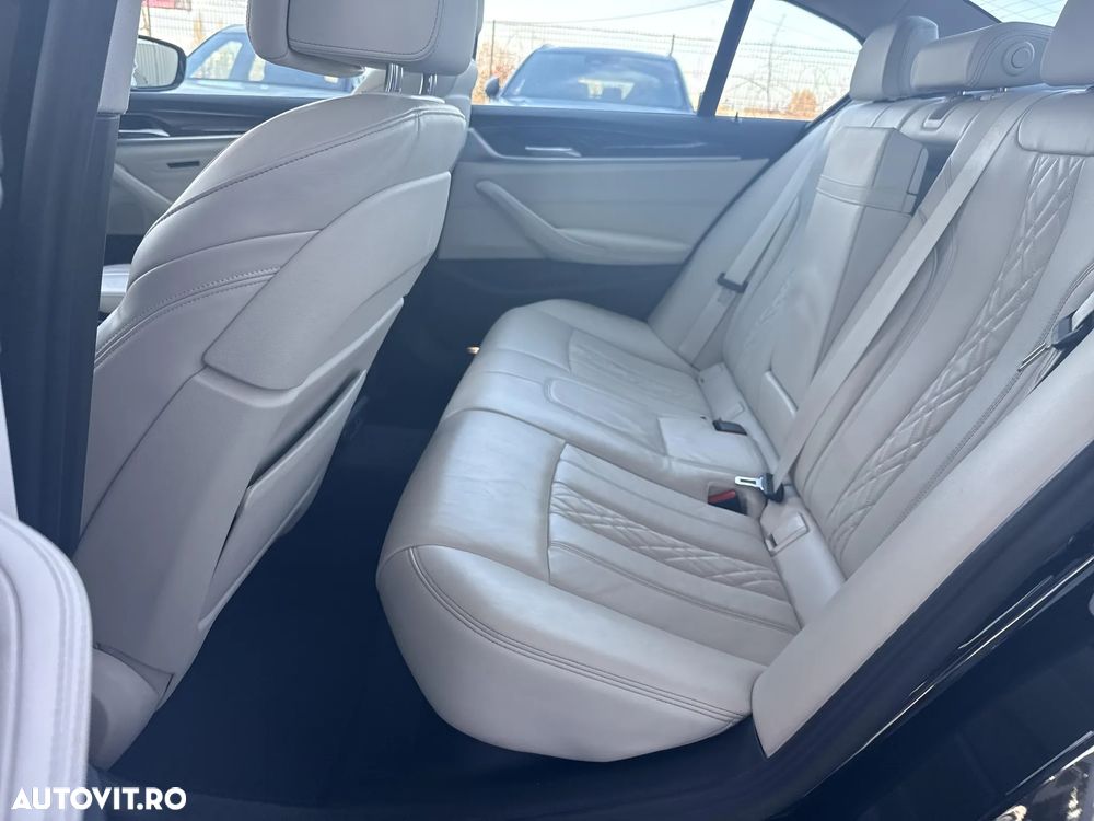 BMW Seria 5 530e xDrive Aut. - 21