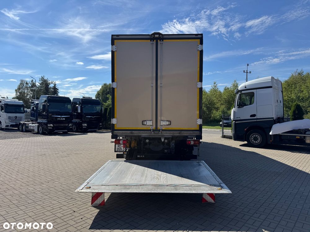 Mercedes-Benz ACTROS 2548 Izoterma Schmitz 7.45m Winda 2T - 16