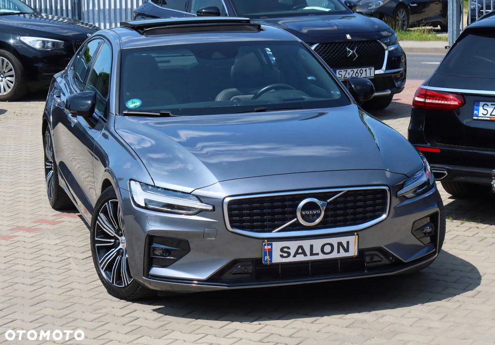 Volvo S60 T5 R-Design - 4