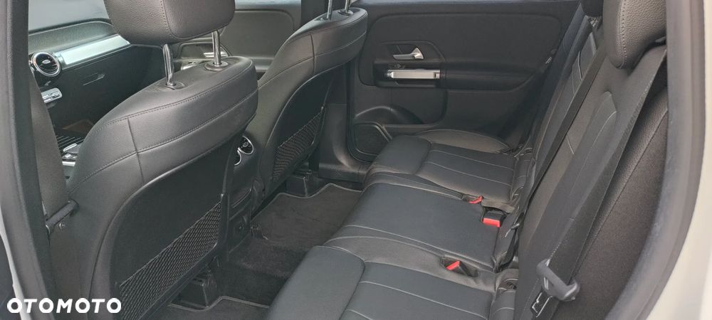 Mercedes-Benz GLB - 7