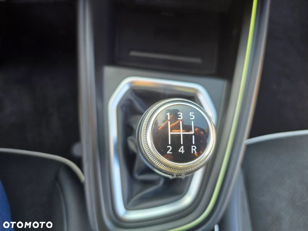 Renault Clio - 33