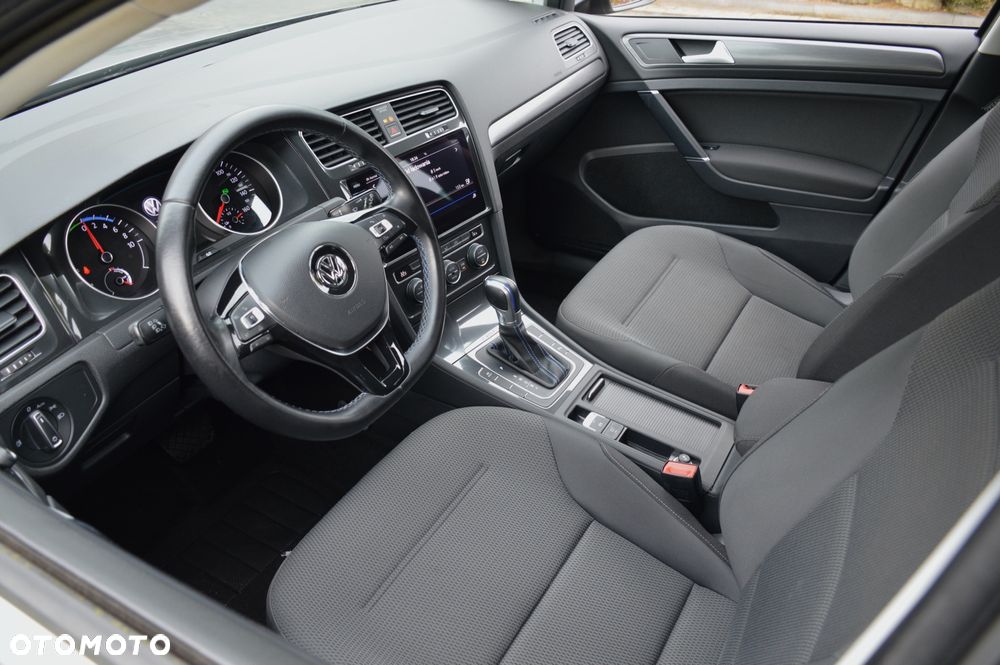 Volkswagen Golf - 19