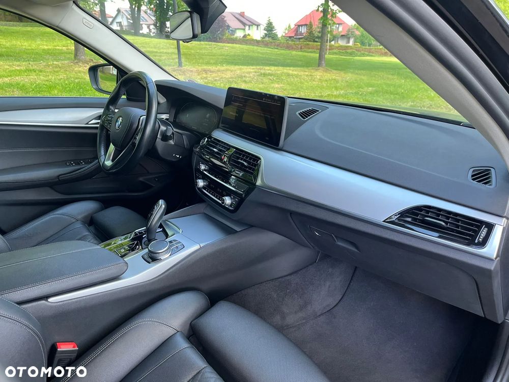 BMW Seria 5 - 23