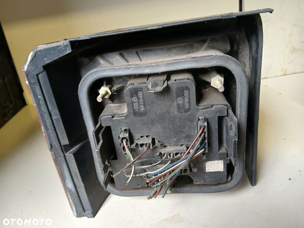 Volkswagen T4 Lampa tylna - 3