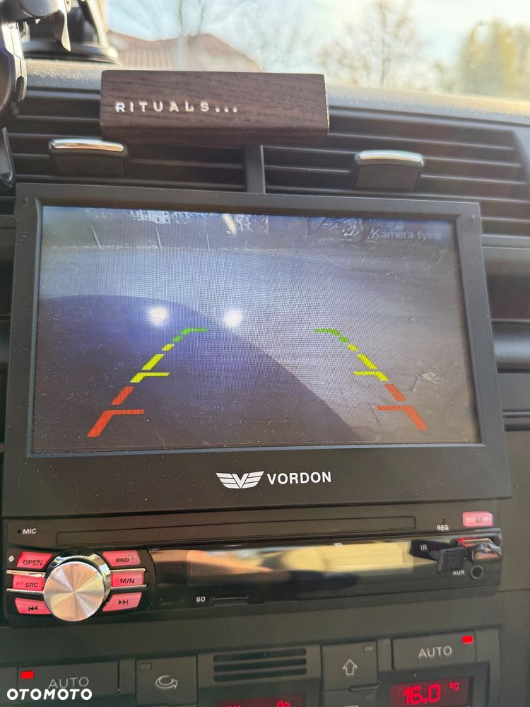 Audi A4 Avant 2.0T FSI - 11