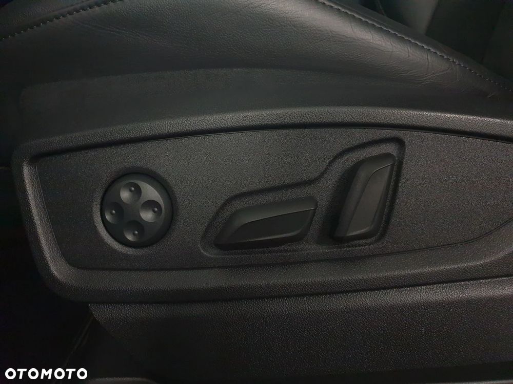 Audi Q5 Sportback 40 TDI quattro S tronic S line - 32