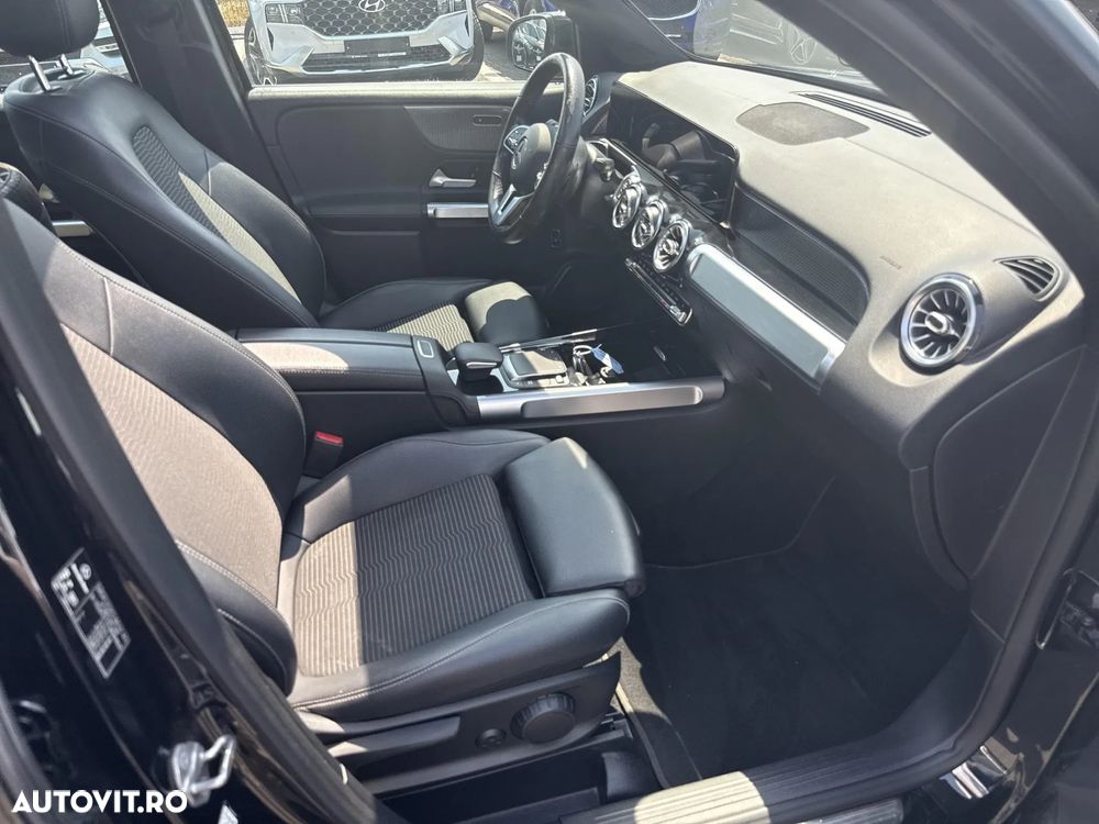 Mercedes-Benz GLB - 25