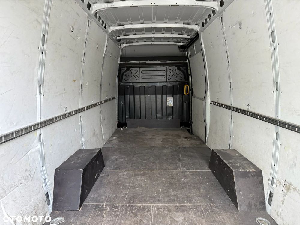 Iveco Daily 35S14, 2.3 140KM, L4h2 Maxi, Automat HiMatic, Niski przebieg - 10