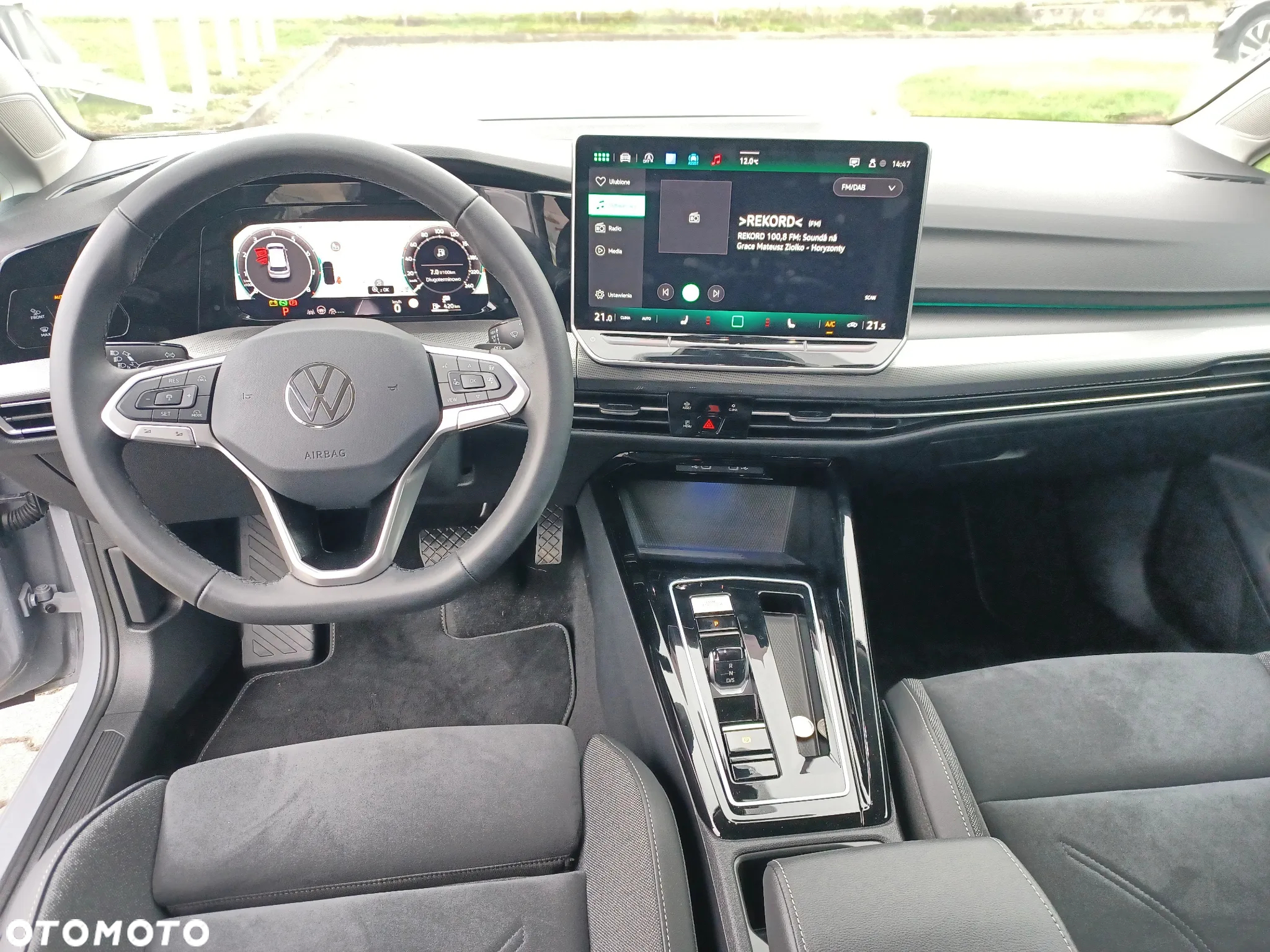 Volkswagen Golf - 15