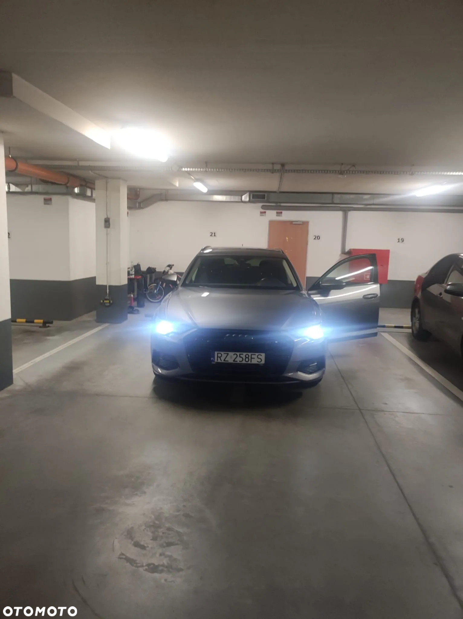 Audi A6 - 6