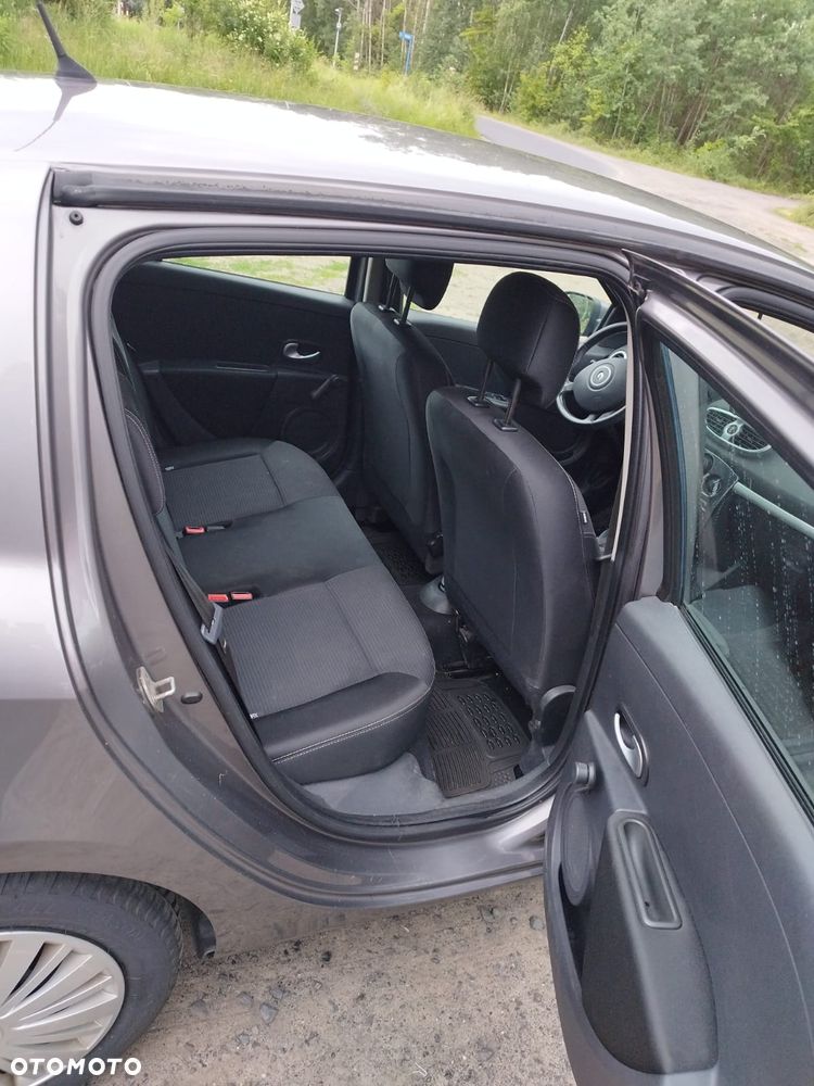 Renault Clio 1.2 16V Expression - 7