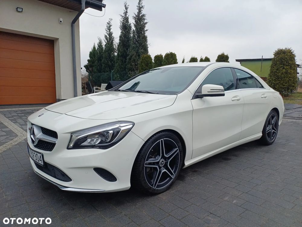 Mercedes-Benz CLA 250 4Matic 7G-DCT UrbanStyle Edition - 1