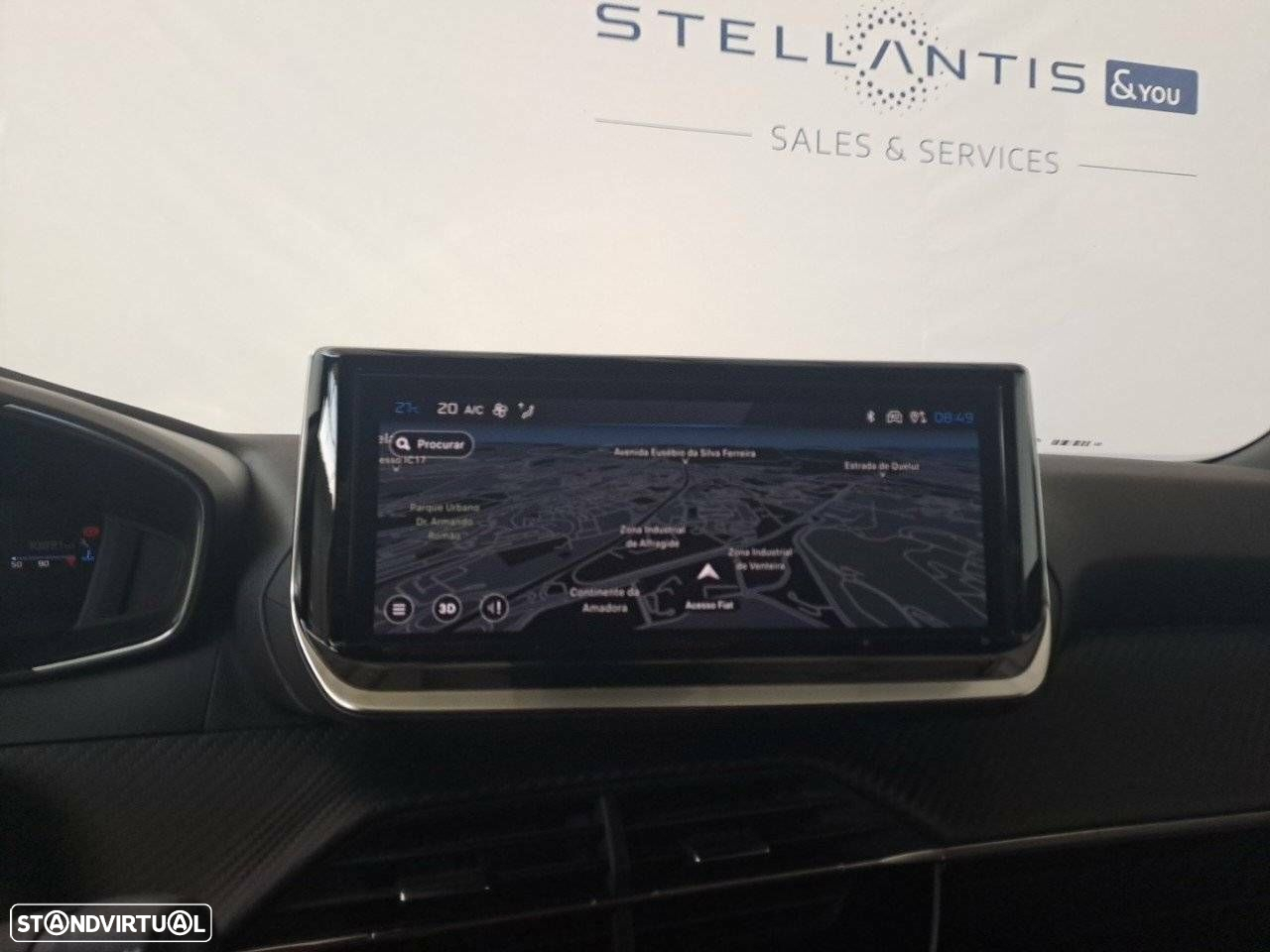 Peugeot 2008 1.2 PureTech Allure EAT8 - 22