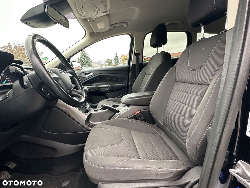 Ford Kuga 1.5 EcoBoost 2x4 Trend - 14