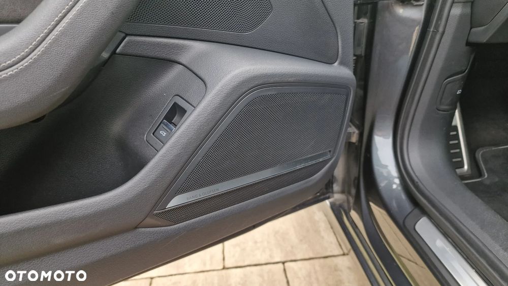 Audi A6 Avant 40 TDI S tronic S line - 19