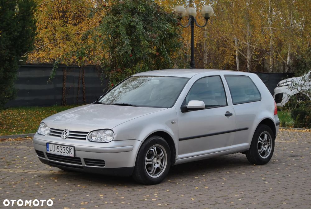 Volkswagen Golf 1.6 Automatik Comfortline - 1
