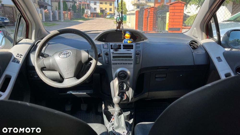 Toyota Yaris 1.0 Luna - 8
