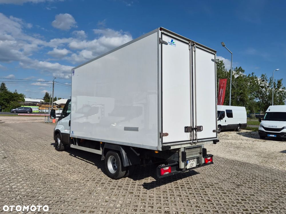 Iveco Daily 72C18 / 35C18 chłodnia XARIOS 600, hakówka, 3.0HPT, klimatyzacja - 7