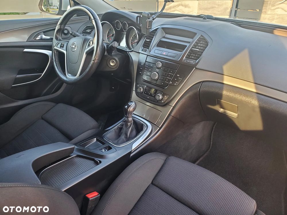 Opel Insignia - 33