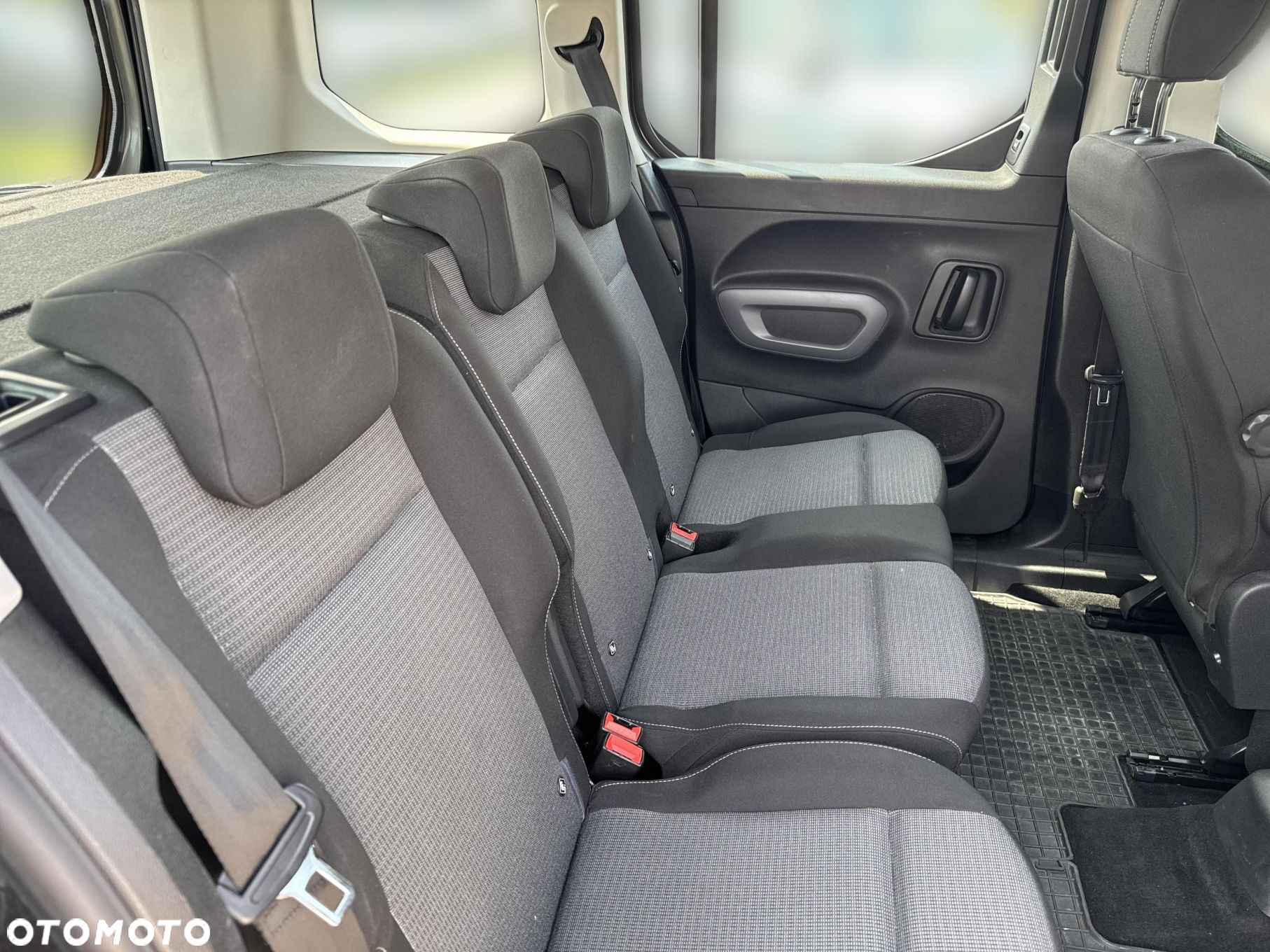 Toyota Proace City Verso 1.2 D-4T Business - 10