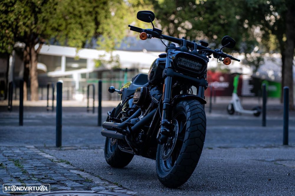 Harley-Davidson Softail FAT BOB 114 - 15
