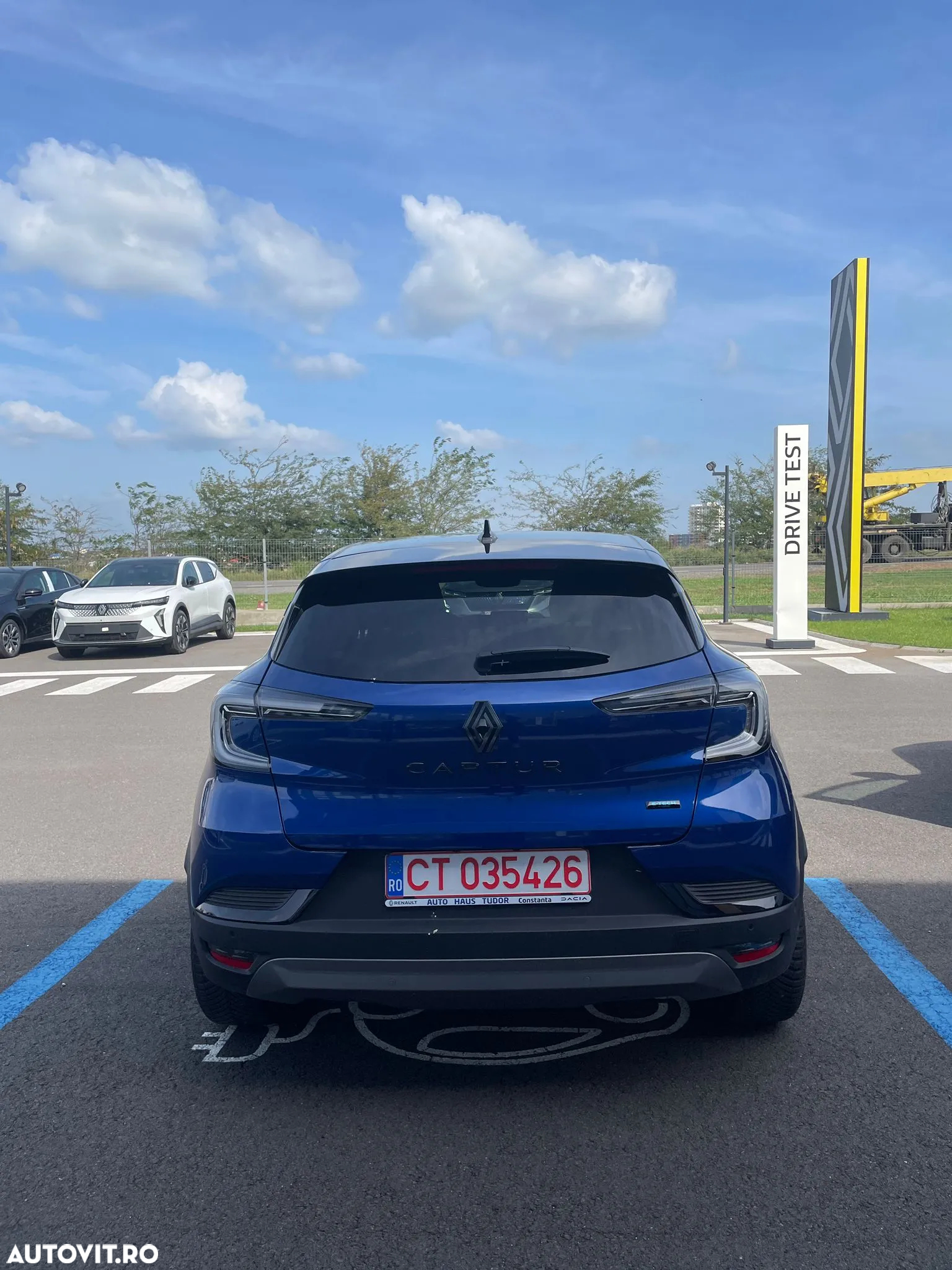 Renault Captur E-TECH Full Hybrid 145 E-Tech Engineered - 2