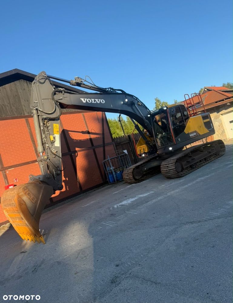 Volvo EC220El - 5