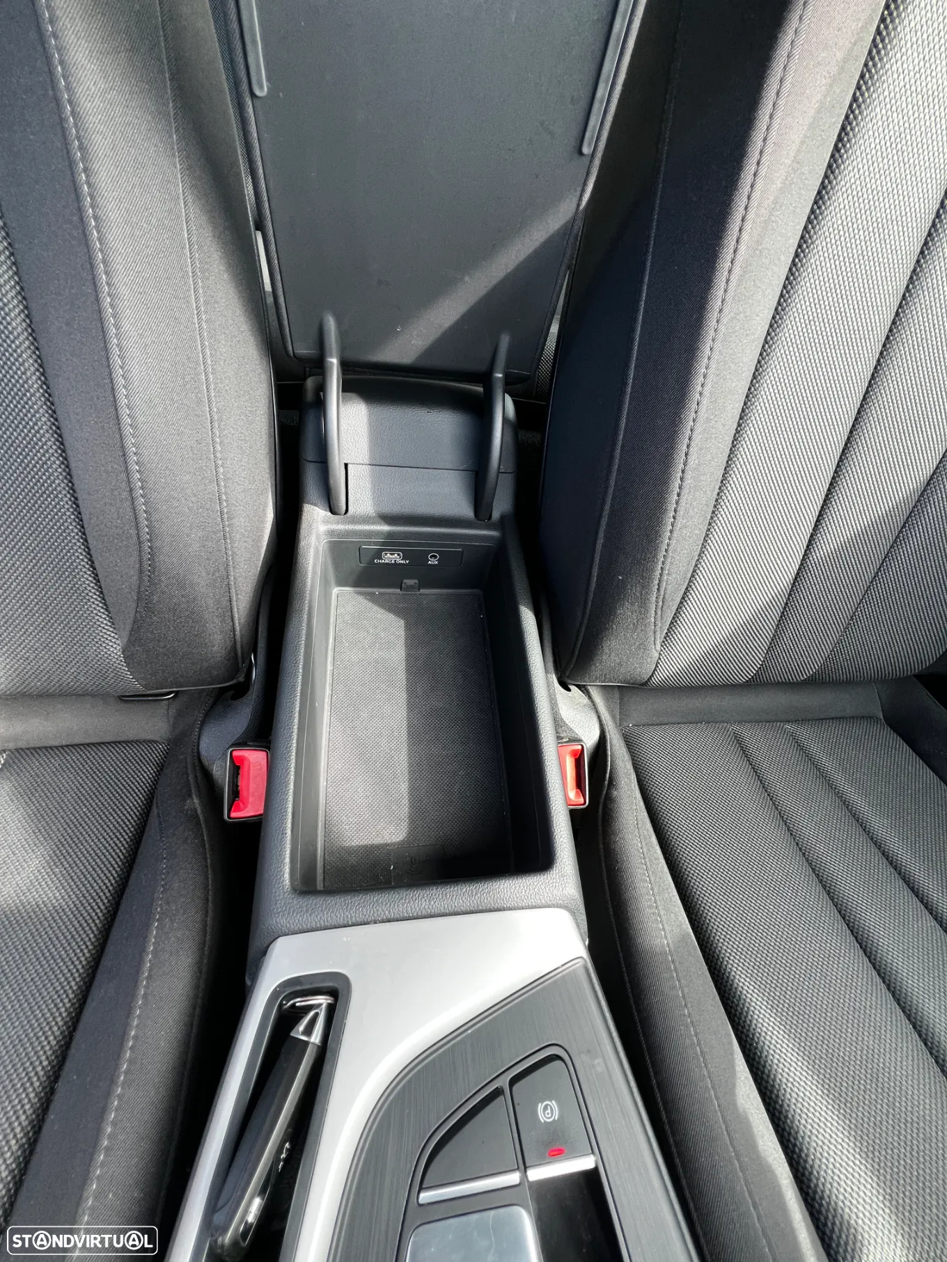 Audi A4 Avant 35 TDI Design S tronic - 19