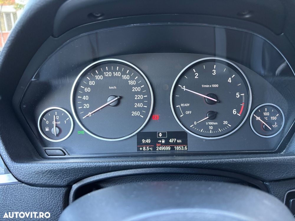 BMW Seria 3 318d Luxury Line - 15