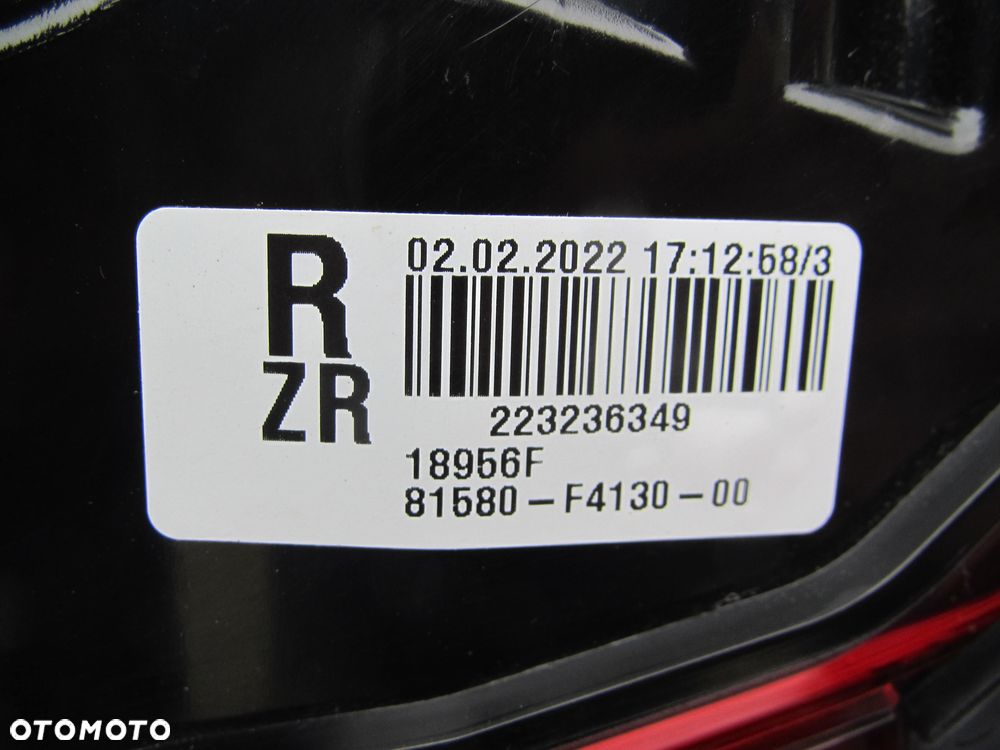 TOYOTA C-HR 2019 - blenda spoiler lotka lampy tył - 8