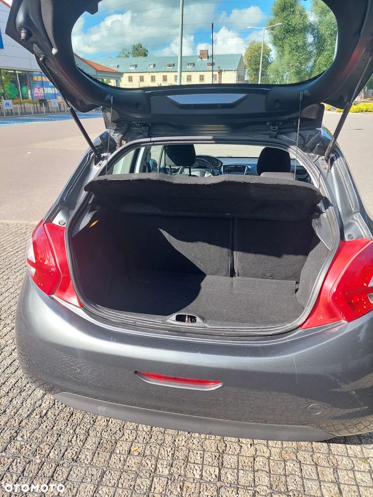 Peugeot 208 1.2 VTi Access - 24