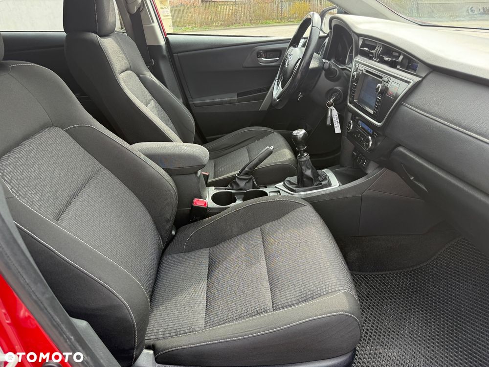 Toyota Auris 2.0 D-4D Dynamic - 14