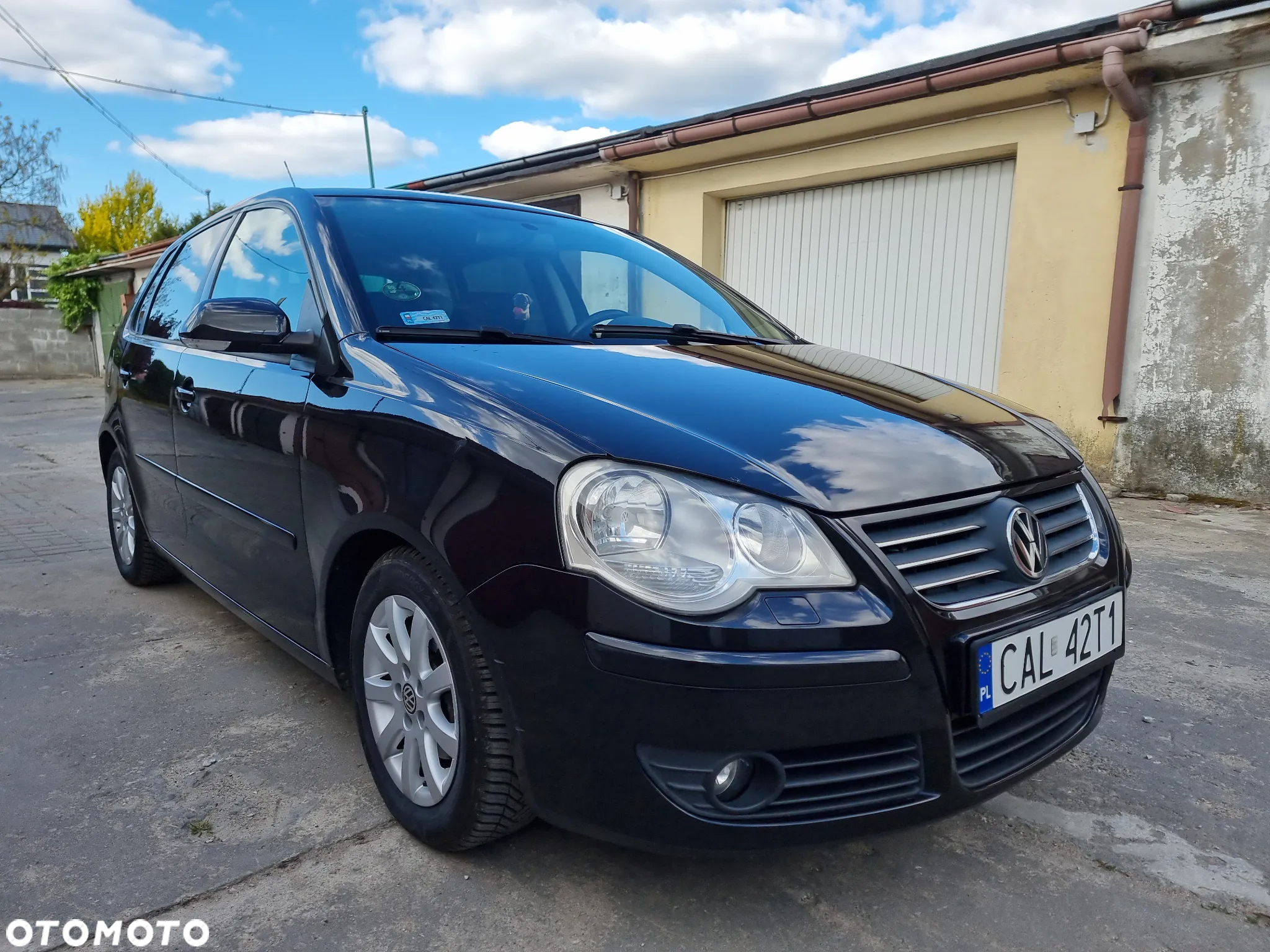 Volkswagen Polo - 2