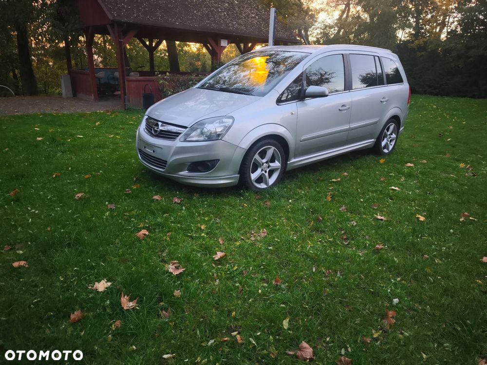 Opel Zafira 2008 photo 2