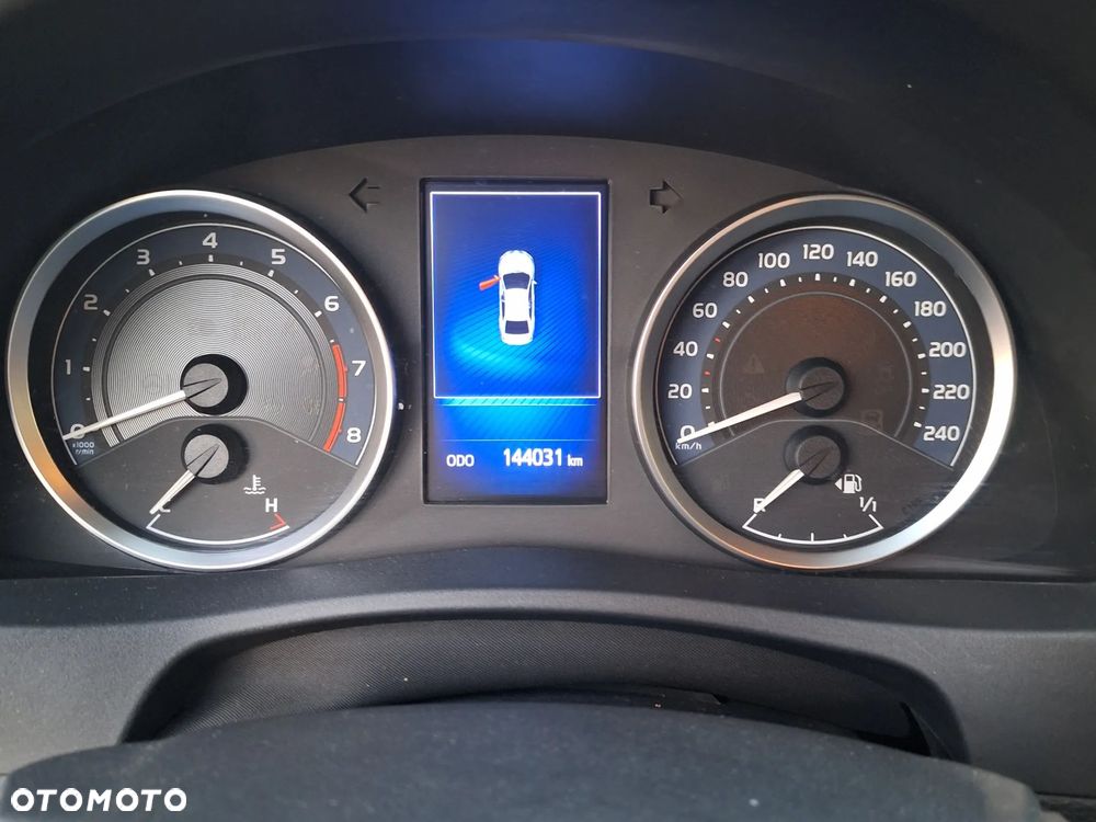 Toyota Corolla 1.6 Active EU6 - 10