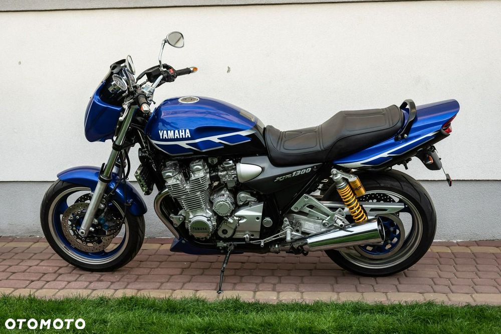 Yamaha XJR - 6