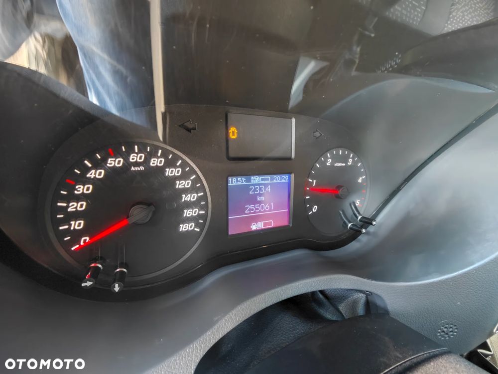 Mercedes-Benz Sprinter - 28