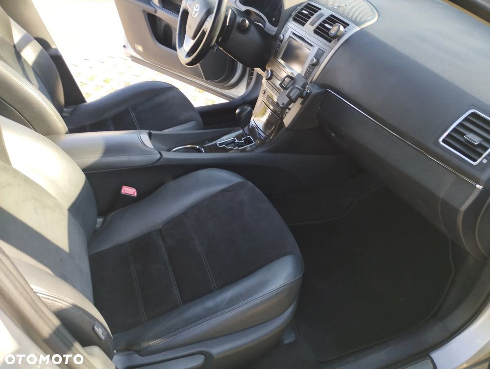 Toyota Avensis 2.0 Premium MS - 7