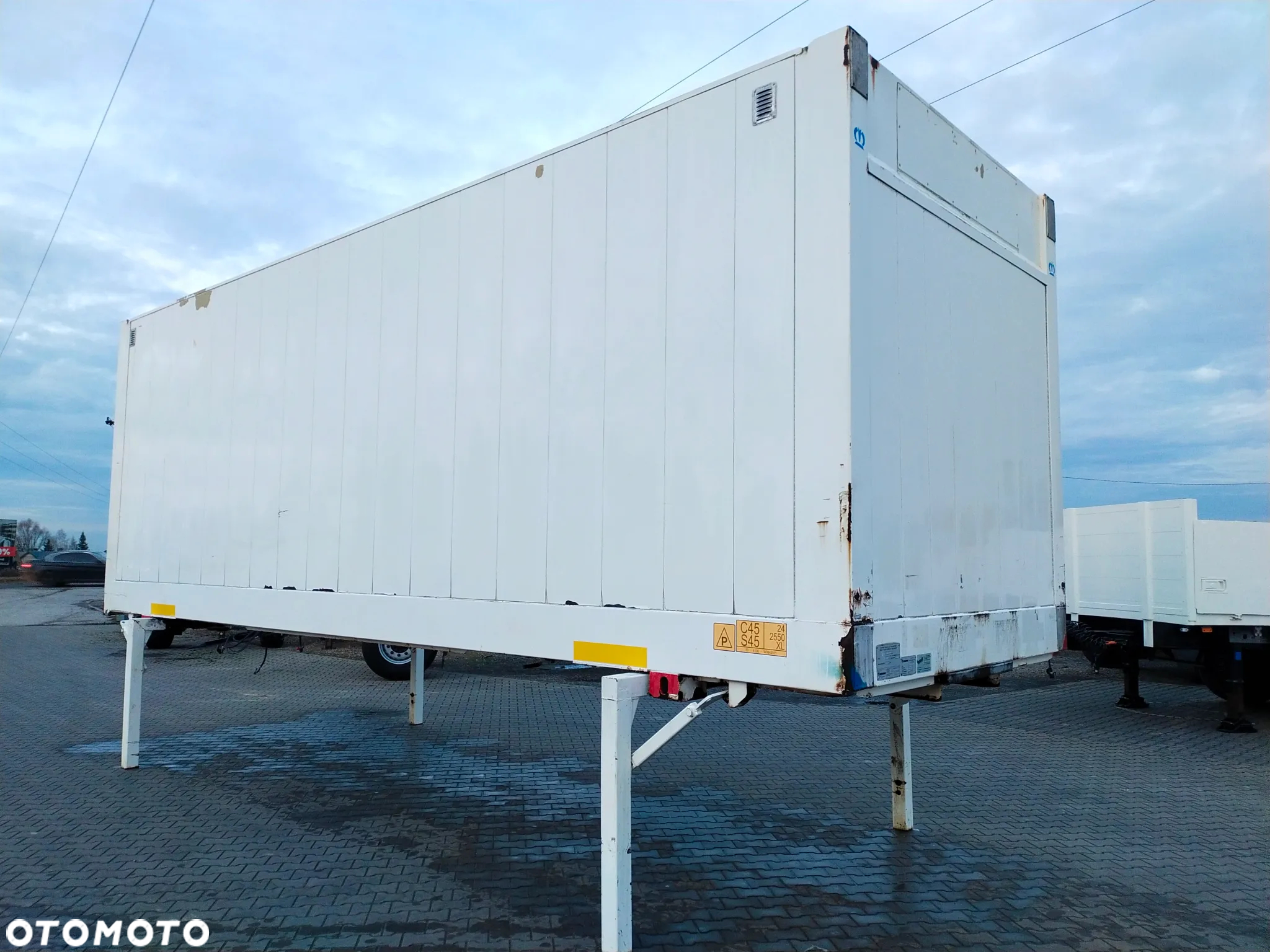 Krone Zabudowa BDF Kontener roleta długość 780 cm - 2
