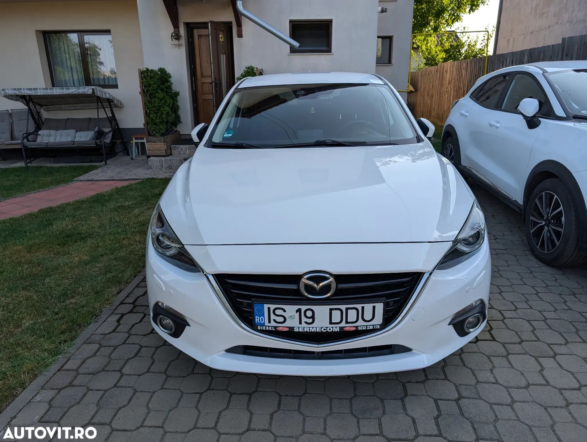 Mazda 3 G120 Revolution Top - 1
