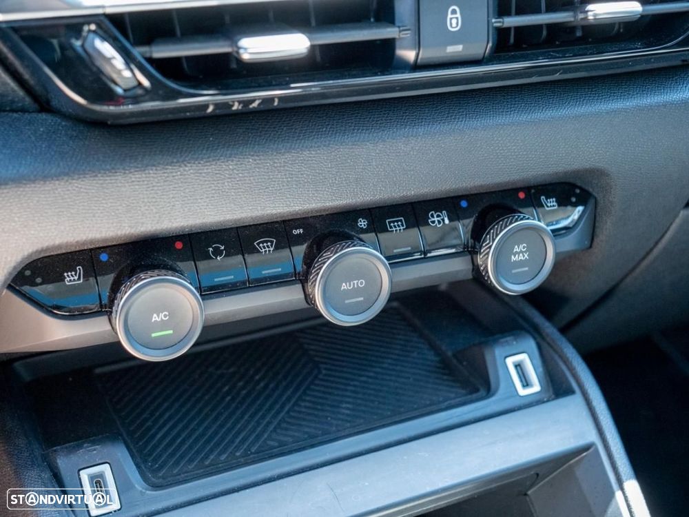 Citroën e-C4 50 kWh Shine - 35