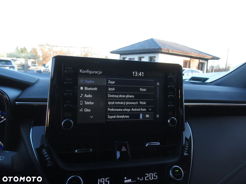 Toyota Corolla 2.0 Hybrid Comfort - 21