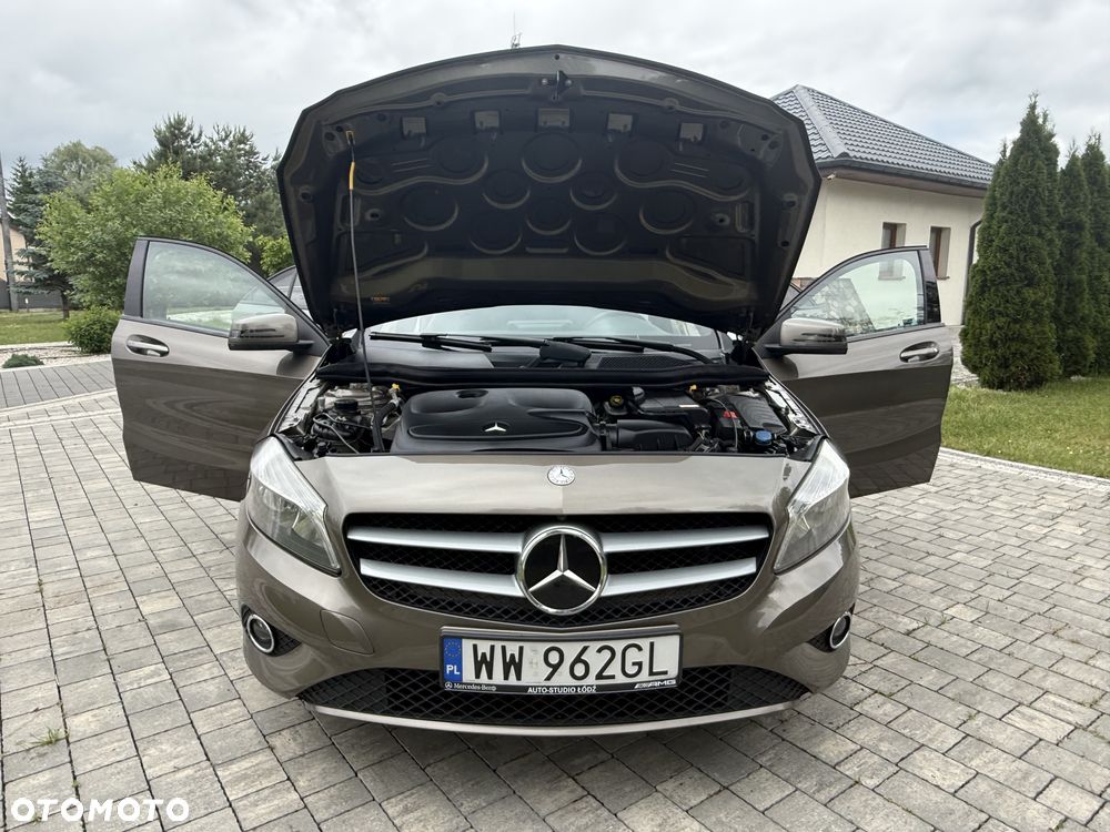 Mercedes-Benz Klasa A 180 (BlueEFFICIENCY) 7G-DCT Urban - 29