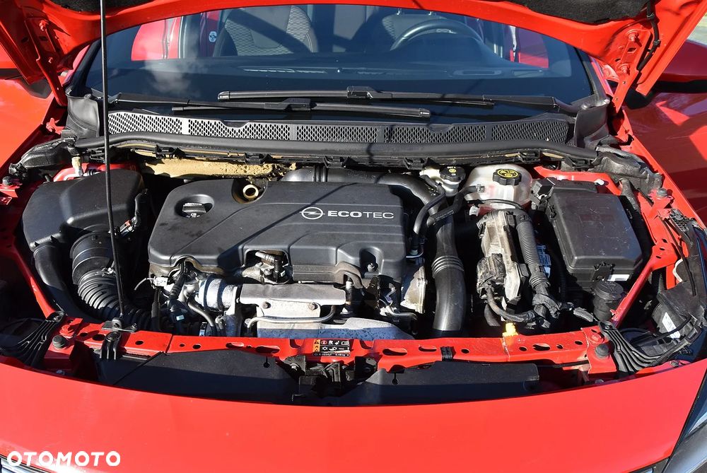 Opel Astra 1.4 Turbo Edition - 10