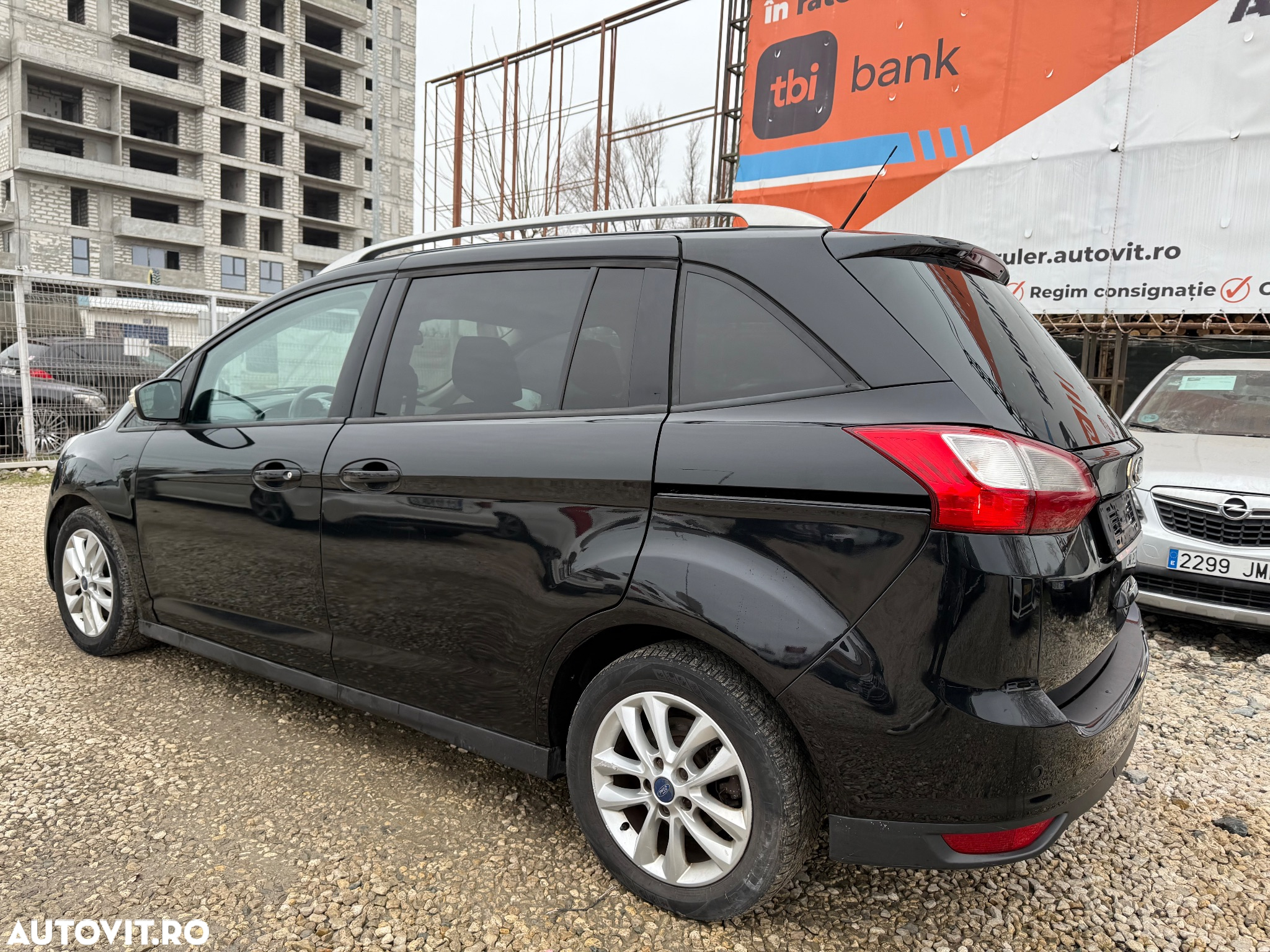 Ford Grand C-Max - 10
