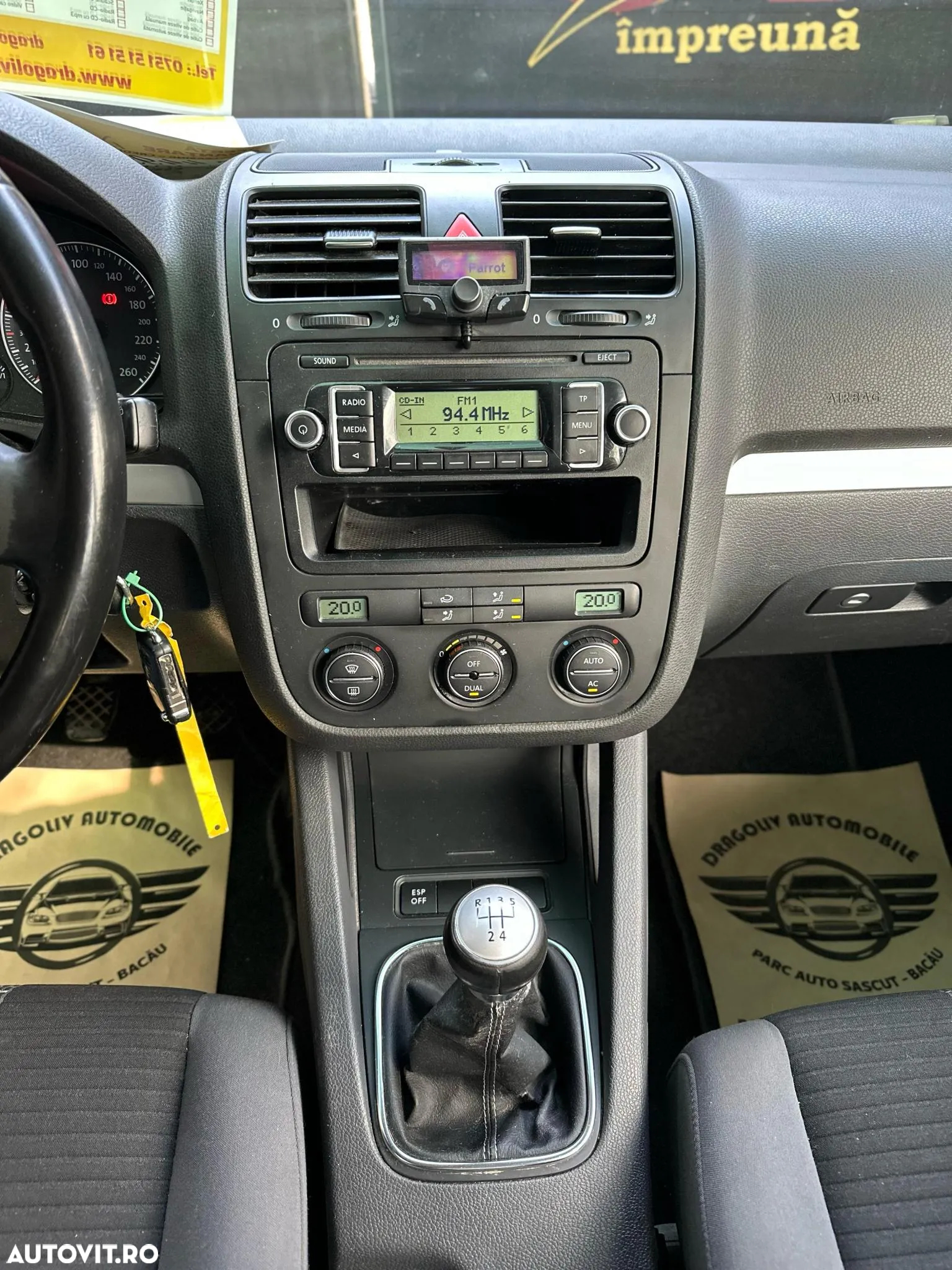 Volkswagen Golf 1.9 TDI BlueMotion Comfortline - 10