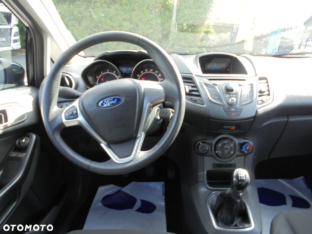 Ford Fiesta 1.25 Ambiente - 11