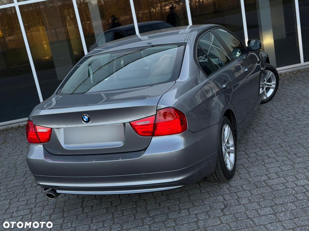 BMW Seria 3 - 18