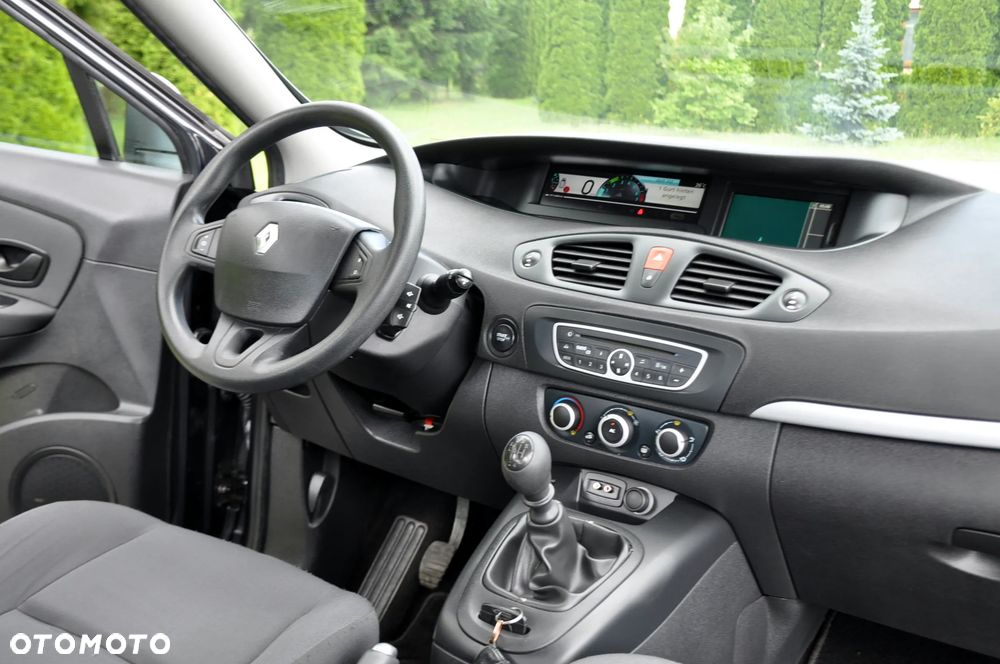Renault Scenic 1.6 16V Luxe Privilege - 27